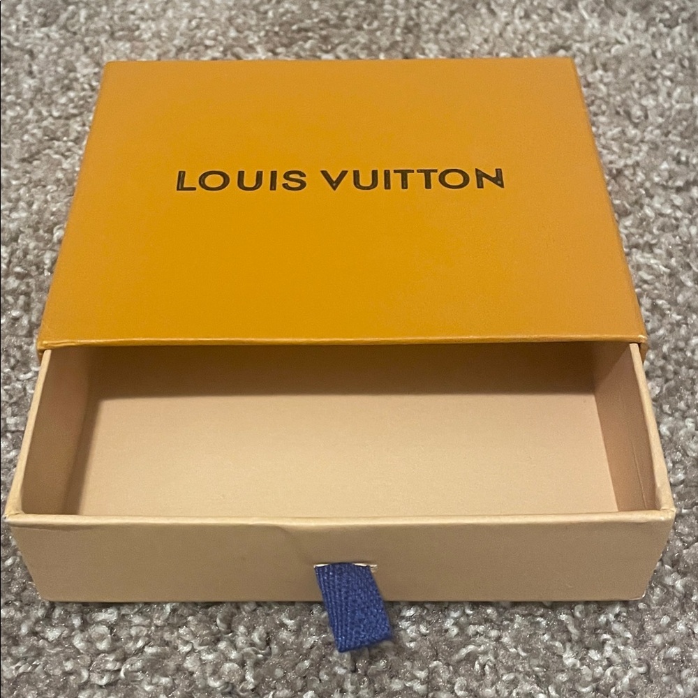 Louis Vuitton small box